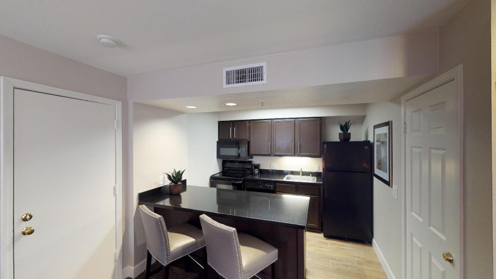 Chase Suites Brea-Fullerton - North Orange County Room photo